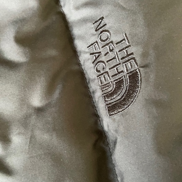 COPY - The Northface down jacket - Picture 7 of 10